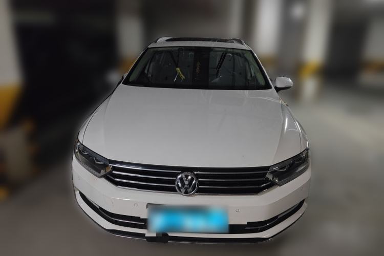 Used Volkswagen Variant 2018 380TSI Two-Wheel Drive Comfort Edition Front
