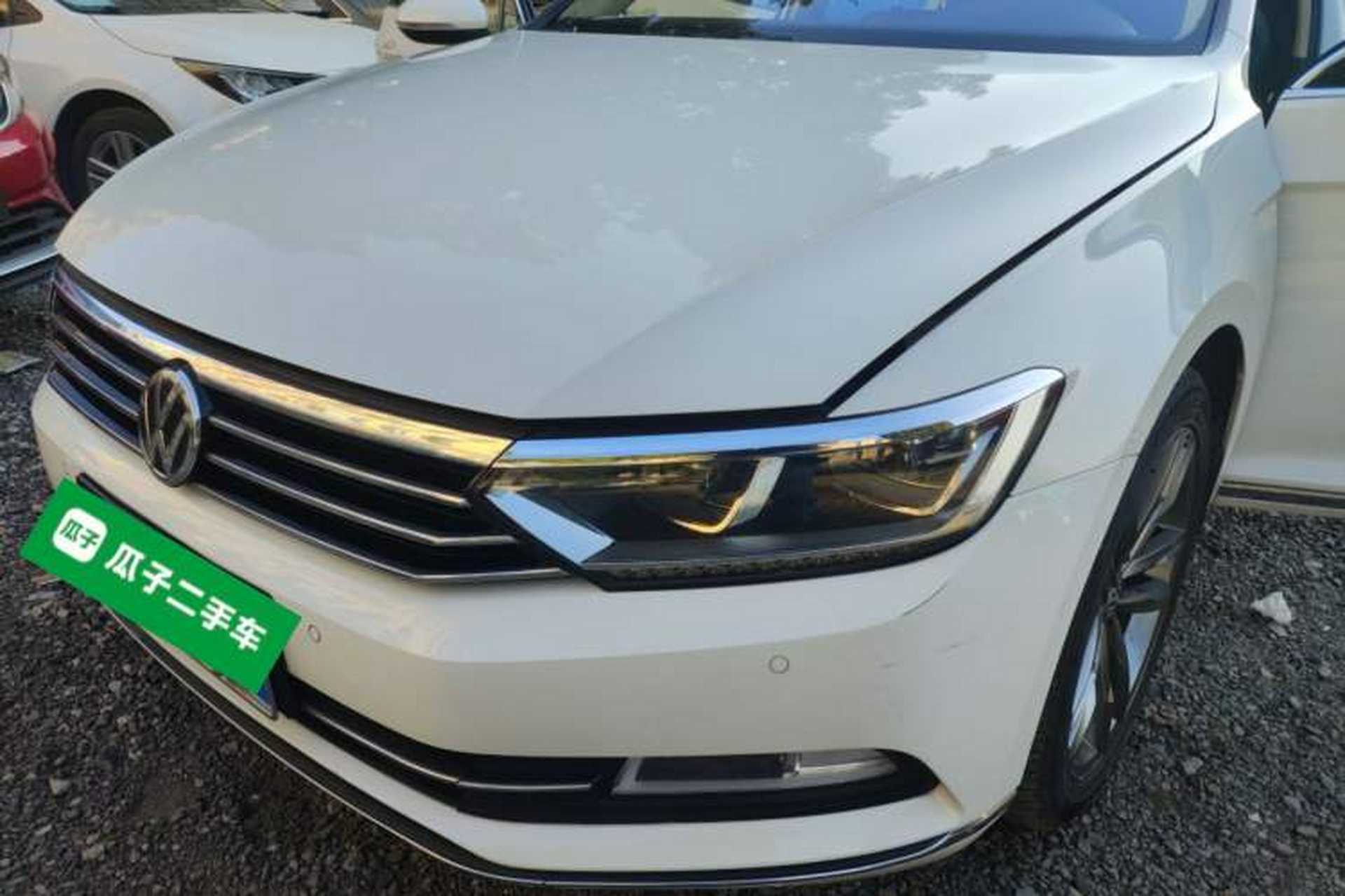 Used Volkswagen Variant 2018 380TSI Two-Wheel Drive Comfort Edition Front Left 45 Deg