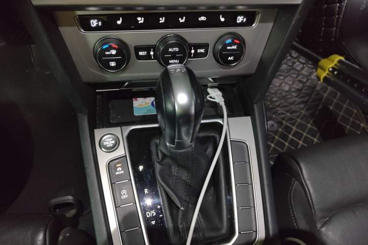 Used Volkswagen Variant 2018 380TSI Two-Wheel Drive Comfort Edition Gear Lever