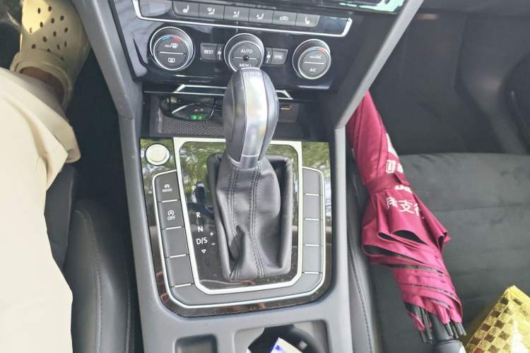Used Volkswagen Variant 2018 380TSI Two-Wheel Drive Comfort Edition Gear Lever