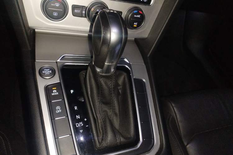 Used Volkswagen Variant 2018 380TSI Two-Wheel Drive Comfort Edition Gear Lever