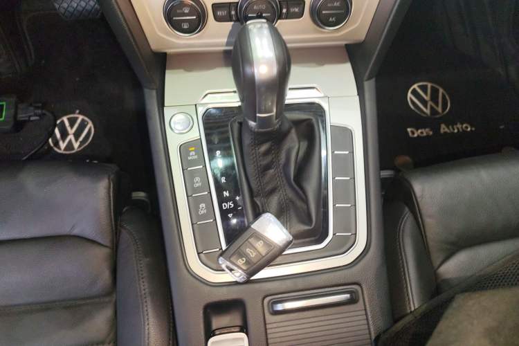 Used Volkswagen Variant 2018 380TSI Two-Wheel Drive Comfort Edition Gear Lever
