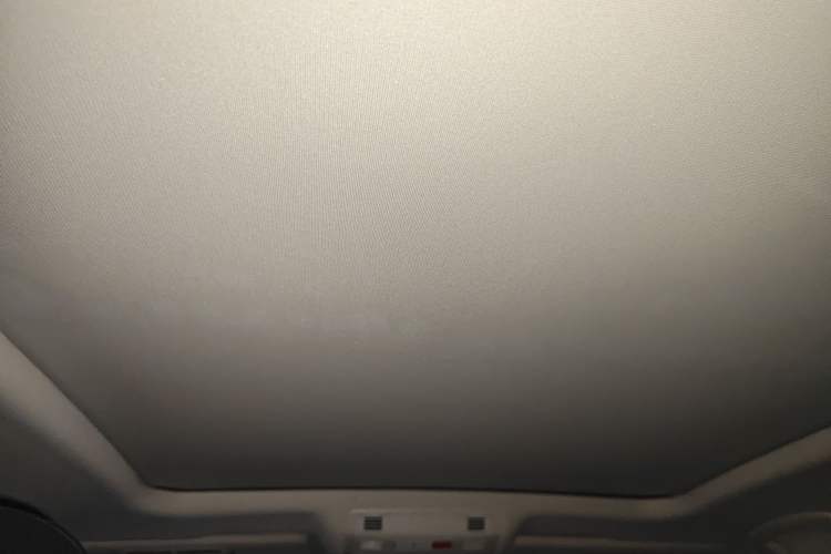 Used Volkswagen Variant 2018 380TSI Two-Wheel Drive Comfort Edition Headliner