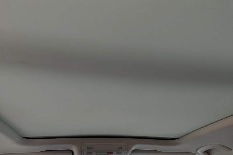 Used Volkswagen Variant 2018 380TSI Two-Wheel Drive Comfort Edition Headliner