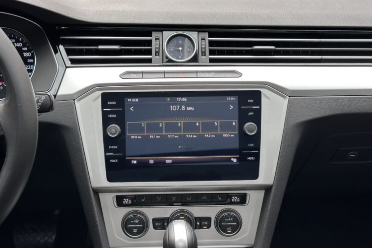 Used Volkswagen Variant 2018 380TSI Two-Wheel Drive Comfort Edition Interior 3