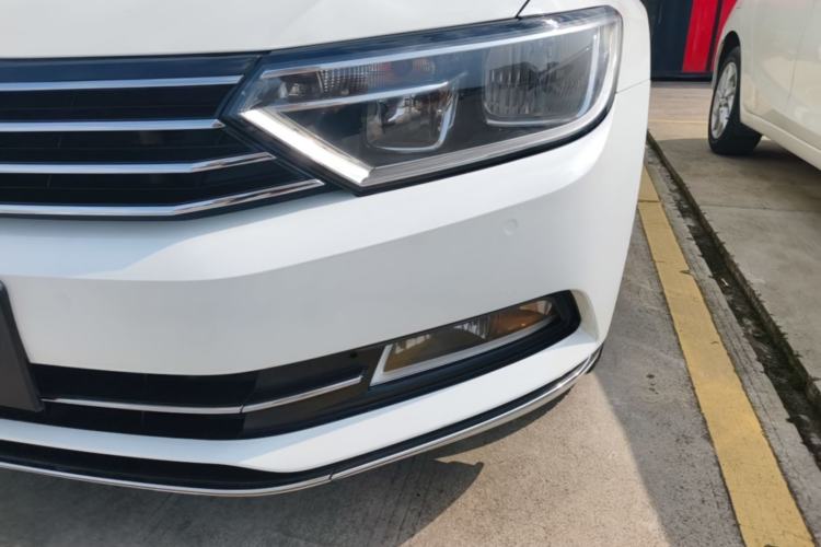 Used Volkswagen Variant 2018 380TSI Two-Wheel Drive Comfort Edition Left Front Headlight