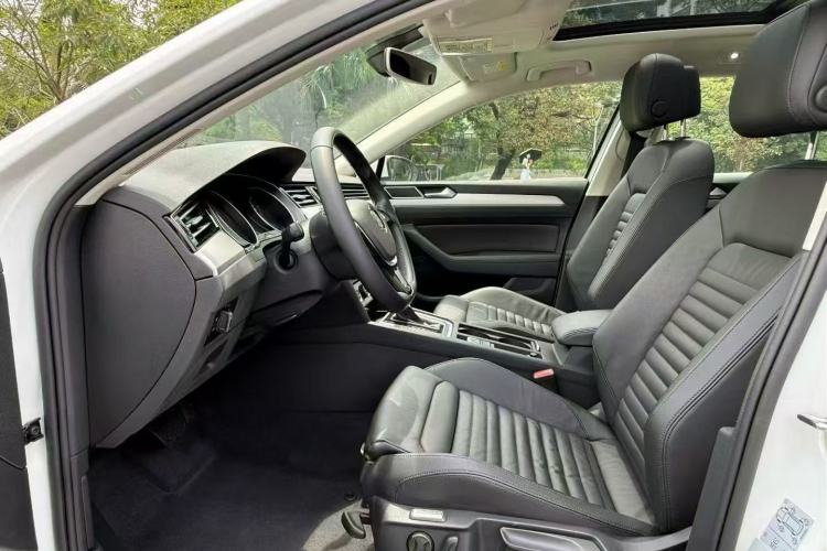 Used Volkswagen Variant 2018 380TSI Two-Wheel Drive Comfort Edition Left Front Seat