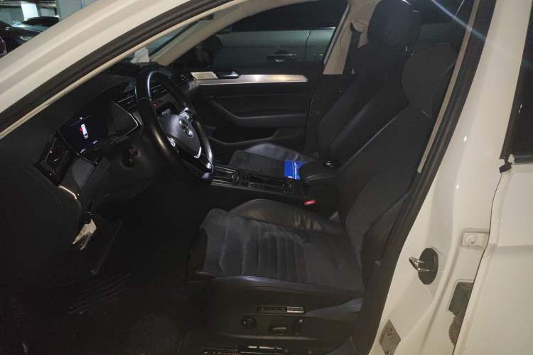 Used Volkswagen Variant 2018 380TSI Two-Wheel Drive Comfort Edition Left Front Seat