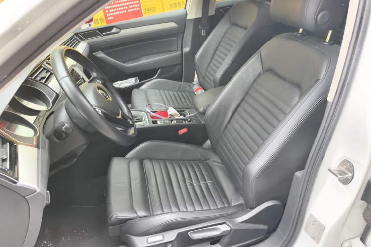 Used Volkswagen Variant 2018 380TSI Two-Wheel Drive Comfort Edition Left Front Seat