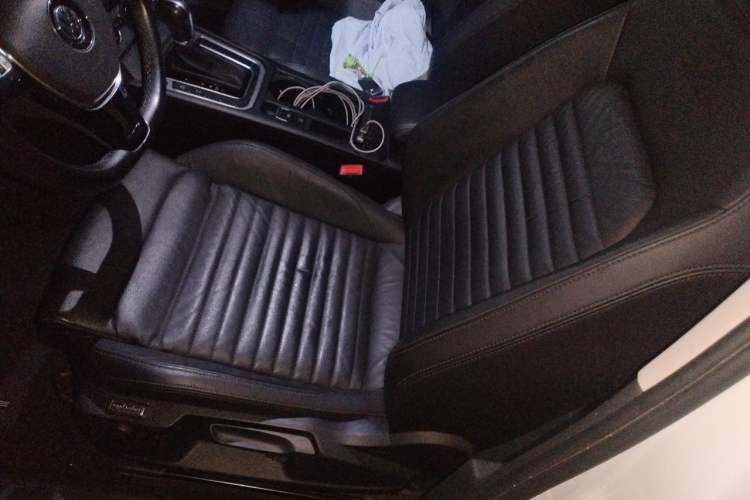 Used Volkswagen Variant 2018 380TSI Two-Wheel Drive Comfort Edition Left Front Seat