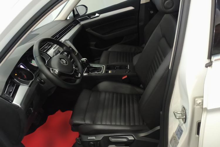 Used Volkswagen Variant 2018 380TSI Two-Wheel Drive Comfort Edition Left Front Seat