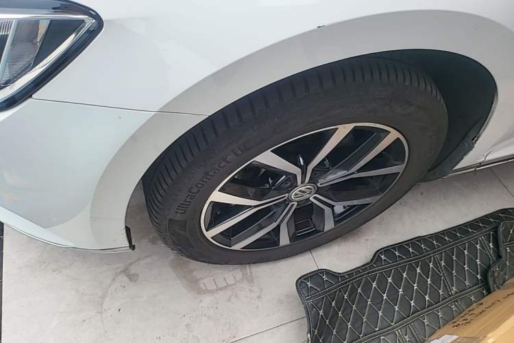 Used Volkswagen Variant 2018 380TSI Two-Wheel Drive Comfort Edition Left Front Wheel Hub