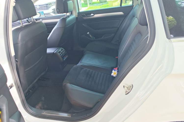 Used Volkswagen Variant 2018 380TSI Two-Wheel Drive Comfort Edition Left Rear Seat