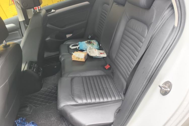 Used Volkswagen Variant 2018 380TSI Two-Wheel Drive Comfort Edition Left Rear Seat