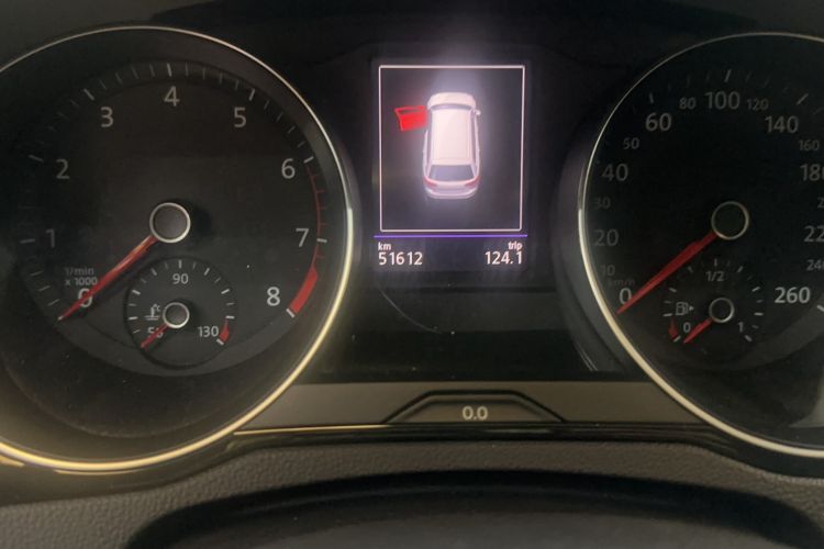 Used Volkswagen Variant 2018 380TSI Two-Wheel Drive Comfort Edition Odometer Close Up