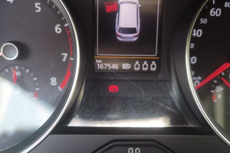 Used Volkswagen Variant 2018 380TSI Two-Wheel Drive Comfort Edition Odometer Close Up
