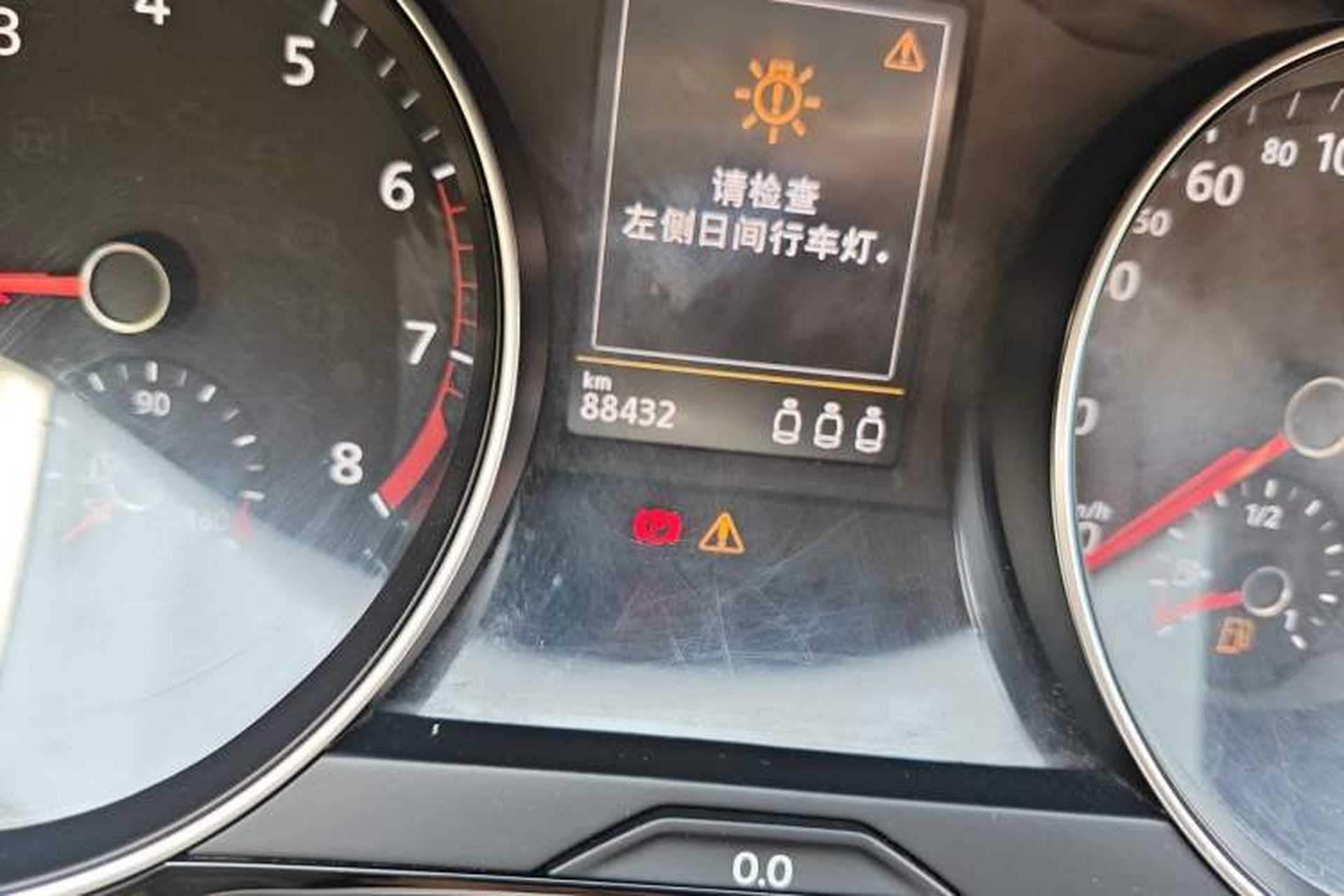 Used Volkswagen Variant 2018 380TSI Two-Wheel Drive Comfort Edition Odometer Close Up