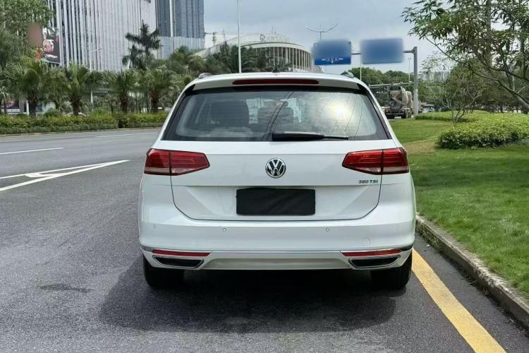 Used Volkswagen Variant 2018 380TSI Two-Wheel Drive Comfort Edition Rear