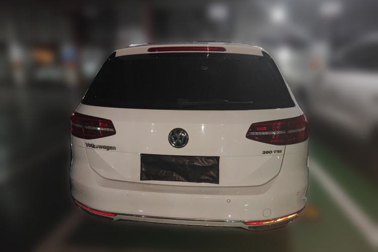 Used Volkswagen Variant 2018 380TSI Two-Wheel Drive Comfort Edition Rear