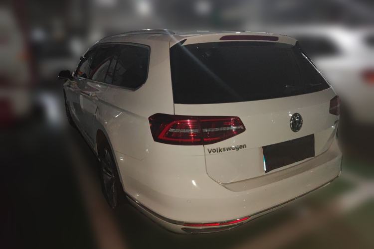 Used Volkswagen Variant 2018 380TSI Two-Wheel Drive Comfort Edition Rear Left 45 Deg