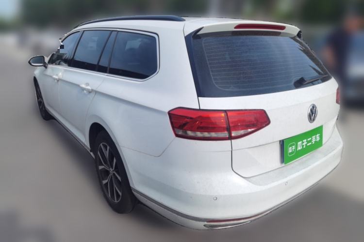 Used Volkswagen Variant 2018 380TSI Two-Wheel Drive Comfort Edition Rear Left 45 Deg