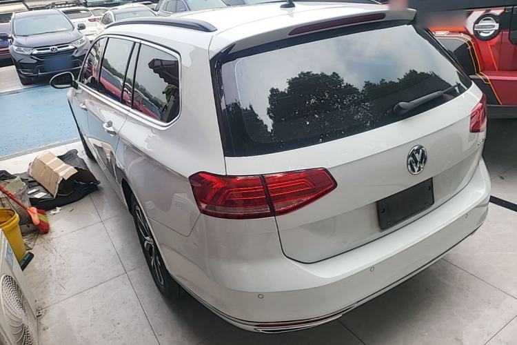 Used Volkswagen Variant 2018 380TSI Two-Wheel Drive Comfort Edition Rear Left 45 Deg