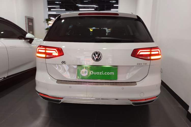 Used Volkswagen Variant 2018 380TSI Two-Wheel Drive Comfort Edition Rear
