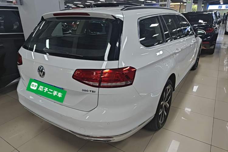 Used Volkswagen Variant 2018 380TSI Two-Wheel Drive Comfort Edition Rear Right 45 Deg