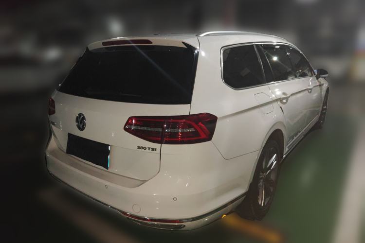 Used Volkswagen Variant 2018 380TSI Two-Wheel Drive Comfort Edition Rear Right 45 Deg