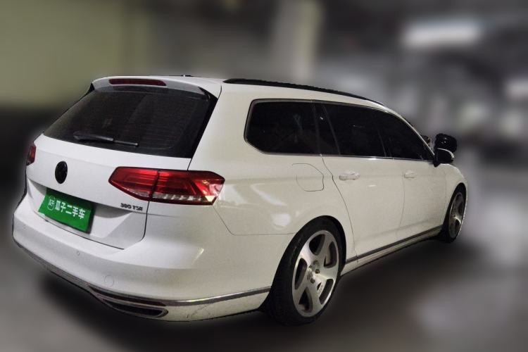 Used Volkswagen Variant 2018 380TSI Two-Wheel Drive Comfort Edition Rear Right 45 Deg