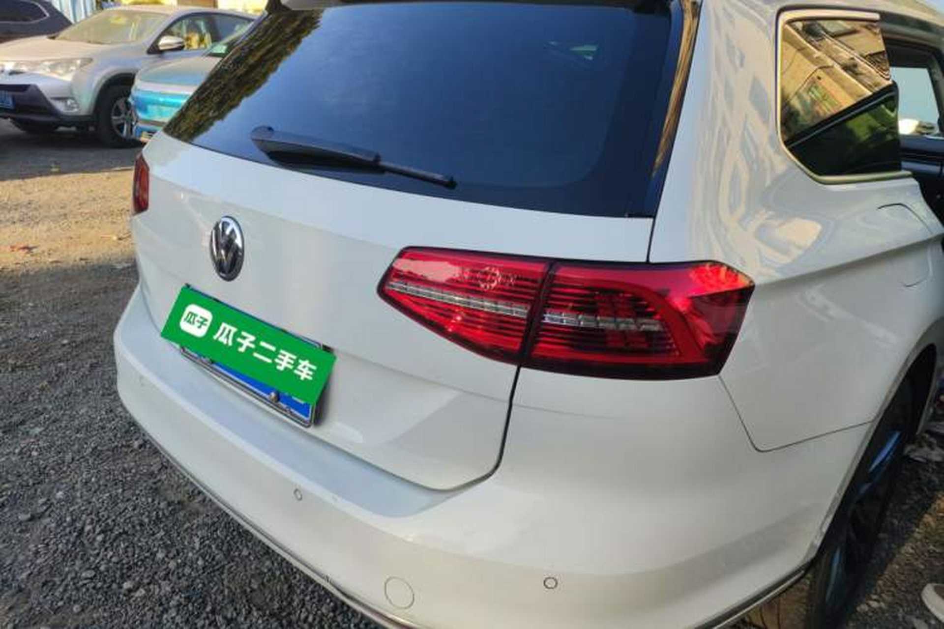 Used Volkswagen Variant 2018 380TSI Two-Wheel Drive Comfort Edition Rear Right 45 Deg