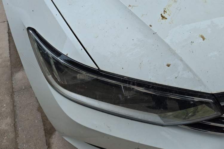 Used Volkswagen Variant 2018 380TSI Two-Wheel Drive Comfort Edition Right Front Headlight