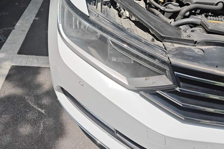 Used Volkswagen Variant 2018 380TSI Two-Wheel Drive Comfort Edition Right Front Headlight
