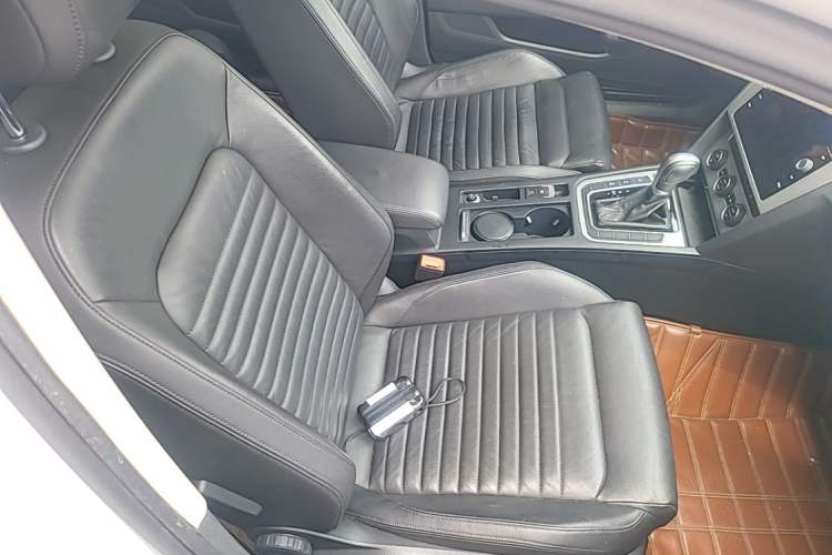 Used Volkswagen Variant 2018 380TSI Two-Wheel Drive Comfort Edition Right Front Seat