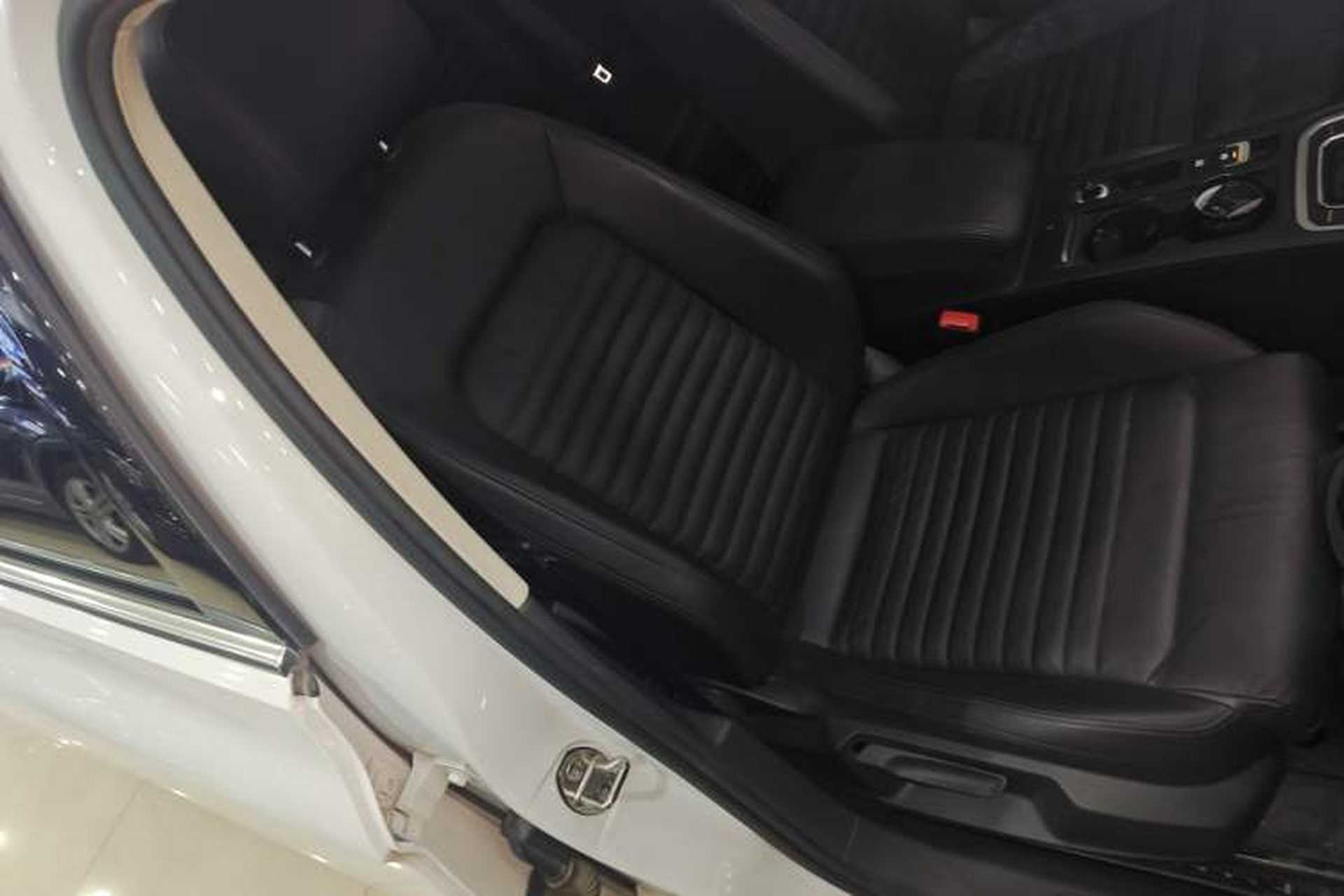 Used Volkswagen Variant 2018 380TSI Two-Wheel Drive Comfort Edition Right Front Seat