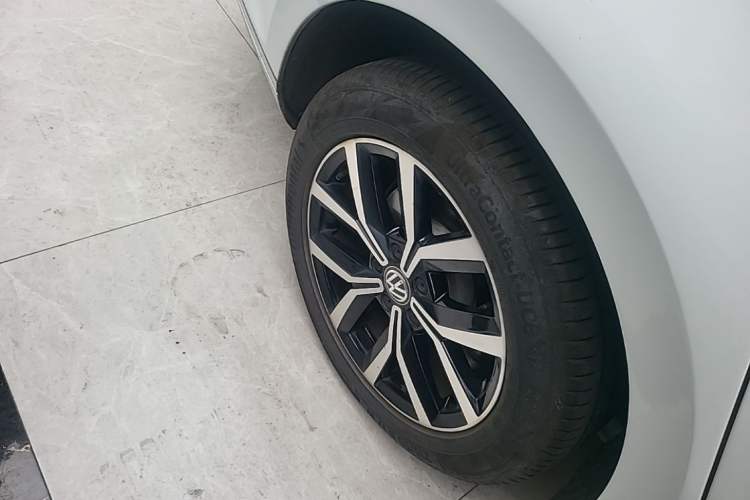 Used Volkswagen Variant 2018 380TSI Two-Wheel Drive Comfort Edition Right Rear Wheel Hub