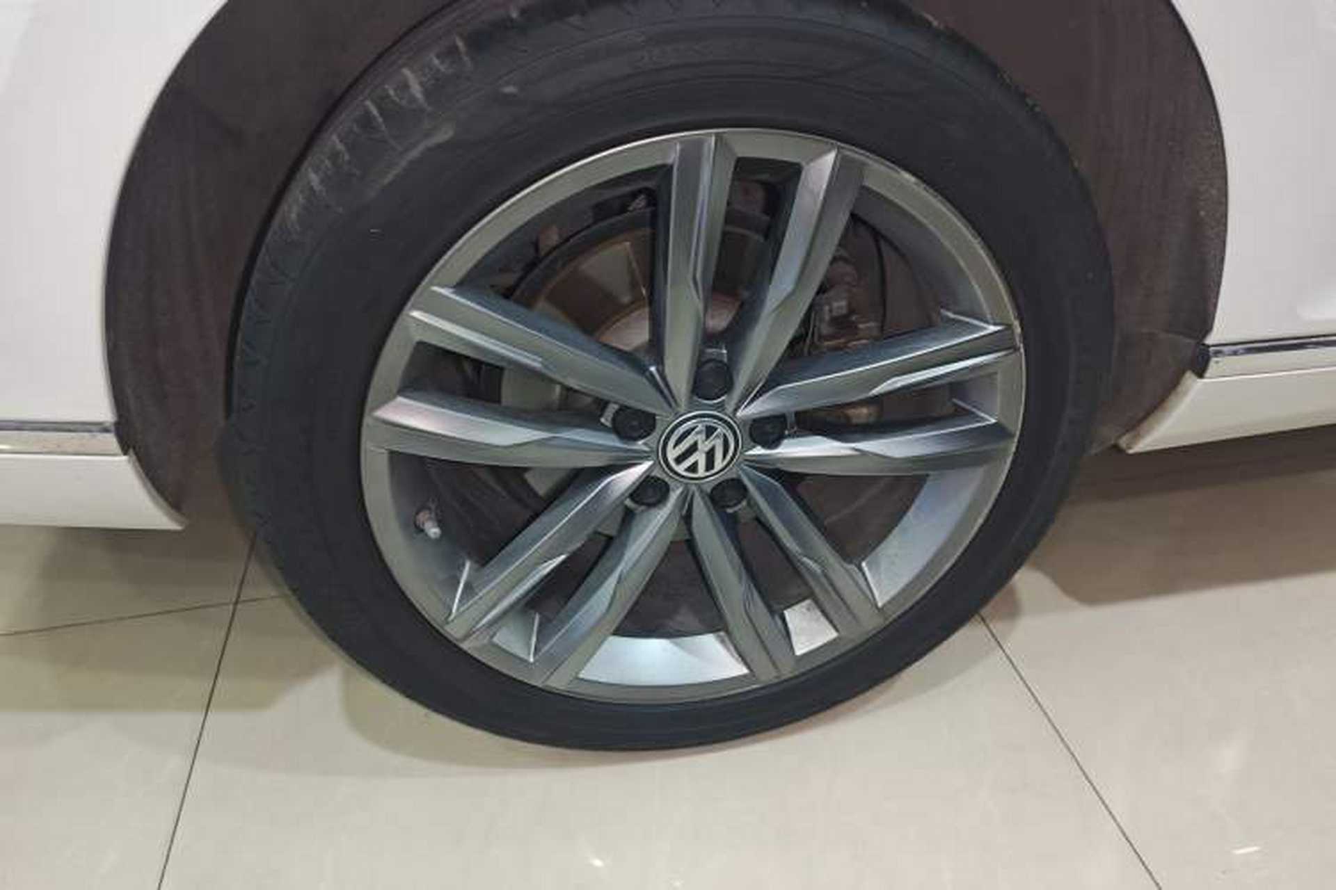 Used Volkswagen Variant 2018 380TSI Two-Wheel Drive Comfort Edition Right Rear Wheel Hub