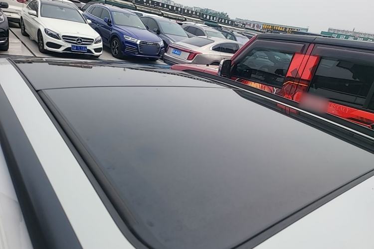 Used Volkswagen Variant 2018 380TSI Two-Wheel Drive Comfort Edition Roof