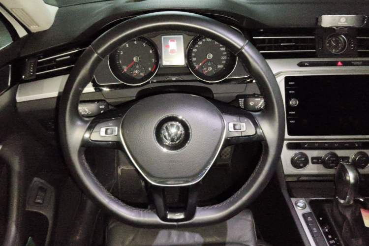 Used Volkswagen Variant 2018 380TSI Two-Wheel Drive Comfort Edition Steering Wheel