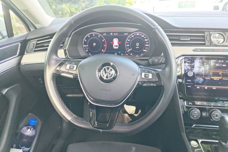 Used Volkswagen Variant 2018 380TSI Two-Wheel Drive Comfort Edition Steering Wheel