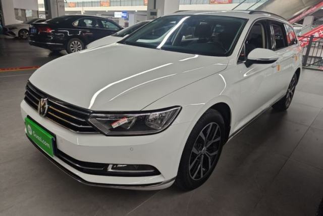 Ojetý Volkswagen Variant 2018 380TSI Two-Wheel Drive Comfort Edition