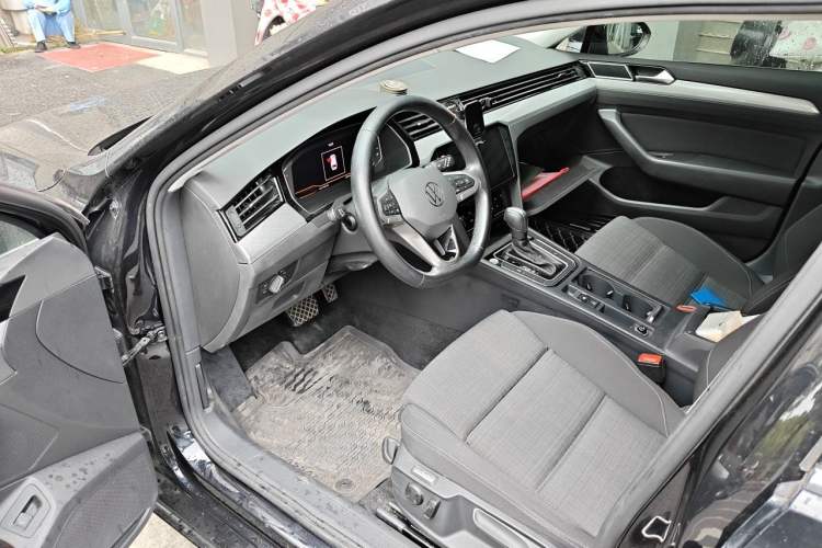 Used Volkswagen Variant 2021 2.0T Comfort Edition Driver Seat
