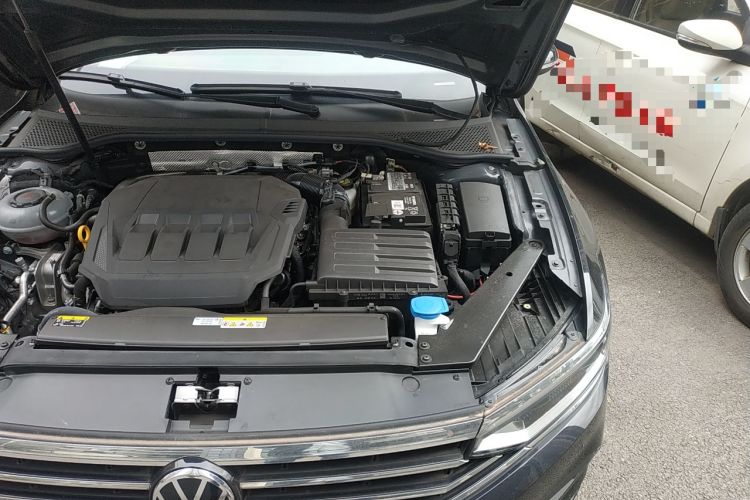 Used Volkswagen Variant 2021 2.0T Comfort Edition Engine Bay Left