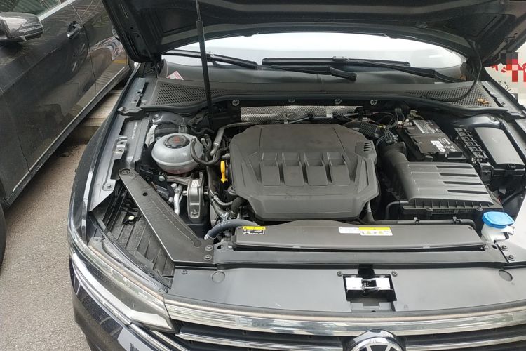 Used Volkswagen Variant 2021 2.0T Comfort Edition Engine Bay Right