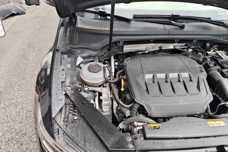 Used Volkswagen Variant 2021 2.0T Comfort Edition Engine Bay Right