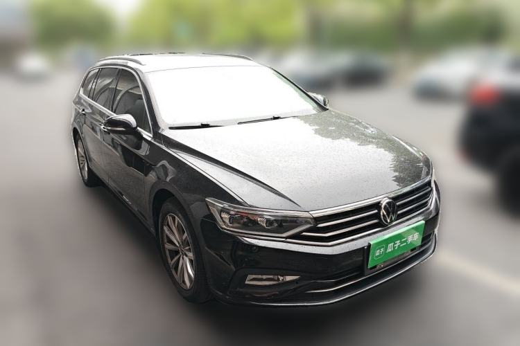 Used Volkswagen Variant 2021 2.0T Comfort Edition Front Right 45 Deg