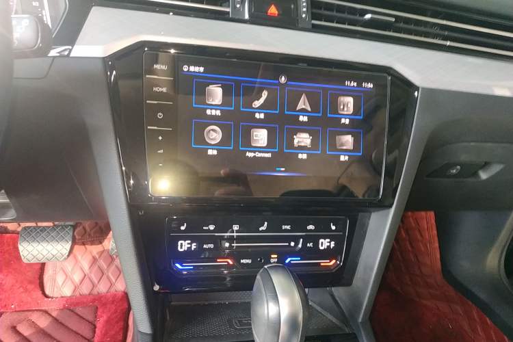 Used Volkswagen Variant 2021 2.0T Comfort Edition Audio And AC Panel