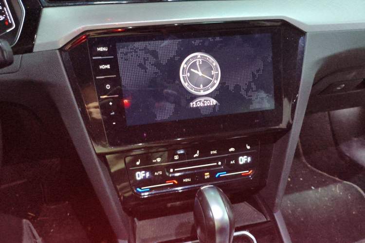 Used Volkswagen Variant 2021 2.0T Comfort Edition Audio And AC Panel