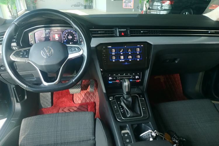 Used Volkswagen Variant 2021 2.0T Comfort Edition Center Console