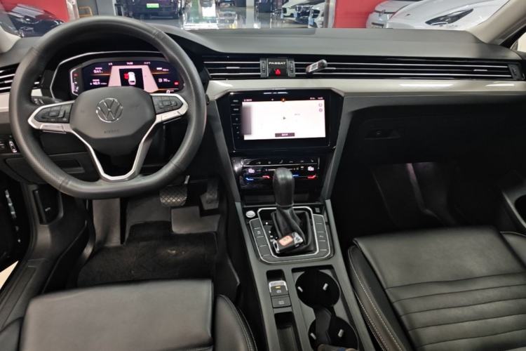 Used Volkswagen Variant 2021 2.0T Comfort Edition Center Console
